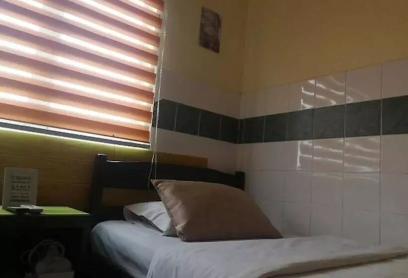 Fs Dimensi Hotel By Oyo