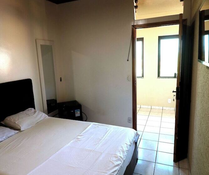 Хостел Pousada Praia Mongaguá