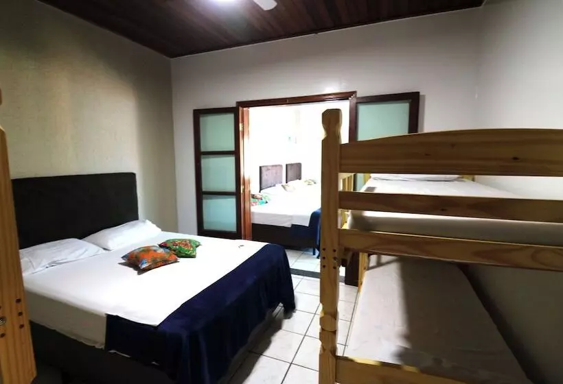 簡易ホテル Pousada Praia Mongaguá