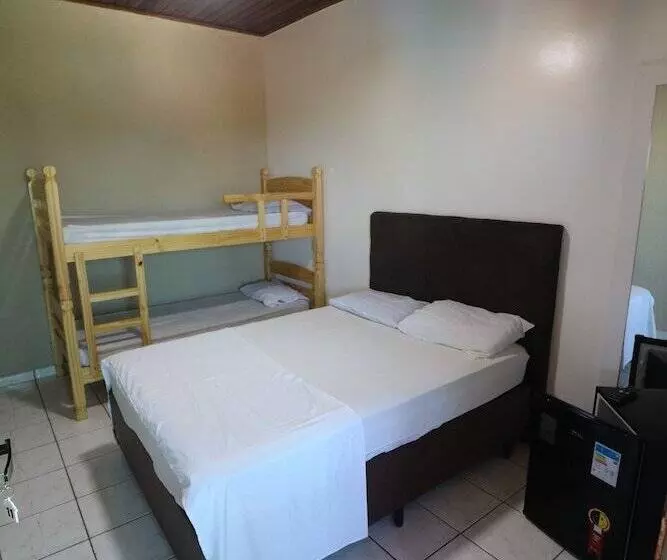 簡易ホテル Pousada Praia Mongaguá