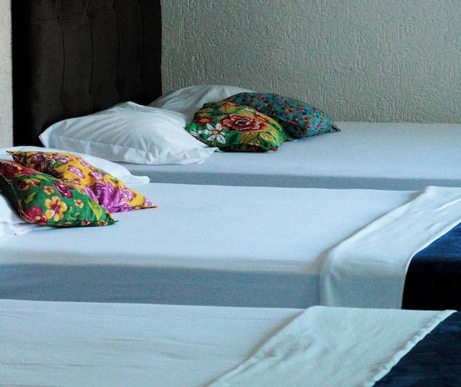 Хостел Pousada Praia Mongaguá