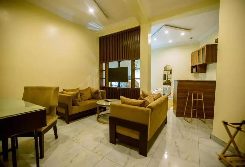 Apartment 79 Hotel & Suite