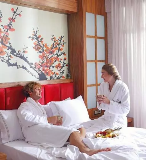 ホテル Cunda Baradi̇el