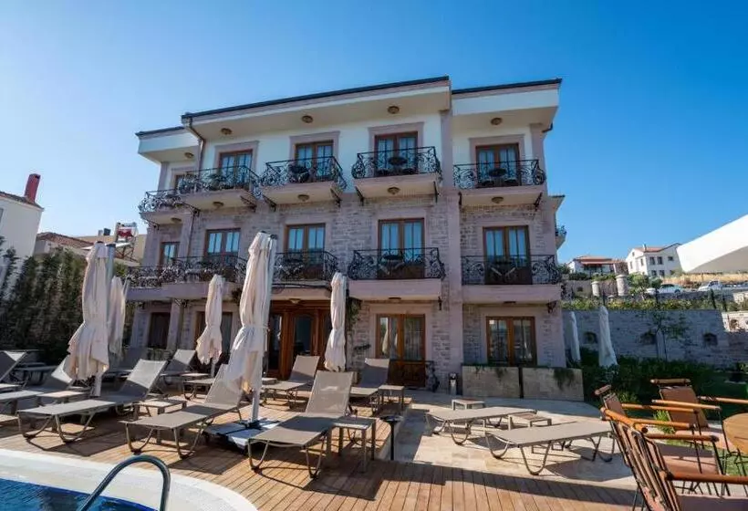 ホテル Cunda Baradi̇el