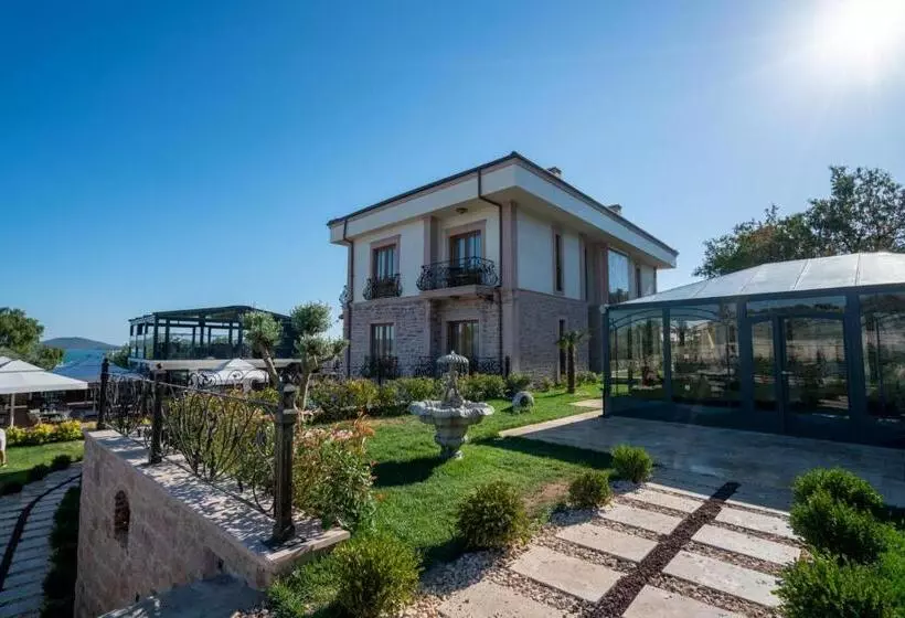 ホテル Cunda Baradi̇el