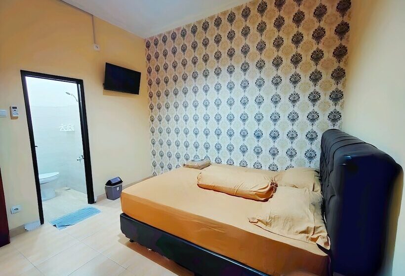 فندق De Patuk Homestay