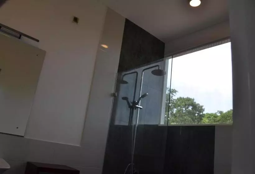 Hotelli House On The Bend