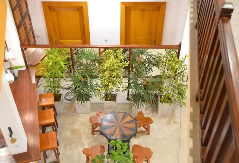 Hotelli House On The Bend