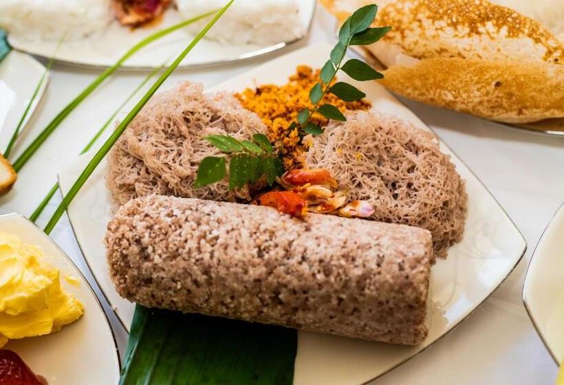 Отель House On The Bend