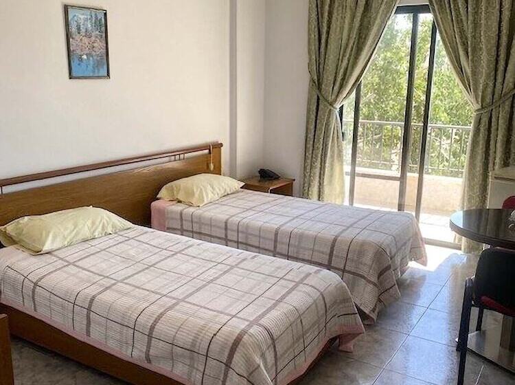 هتل Masharef Saghbine