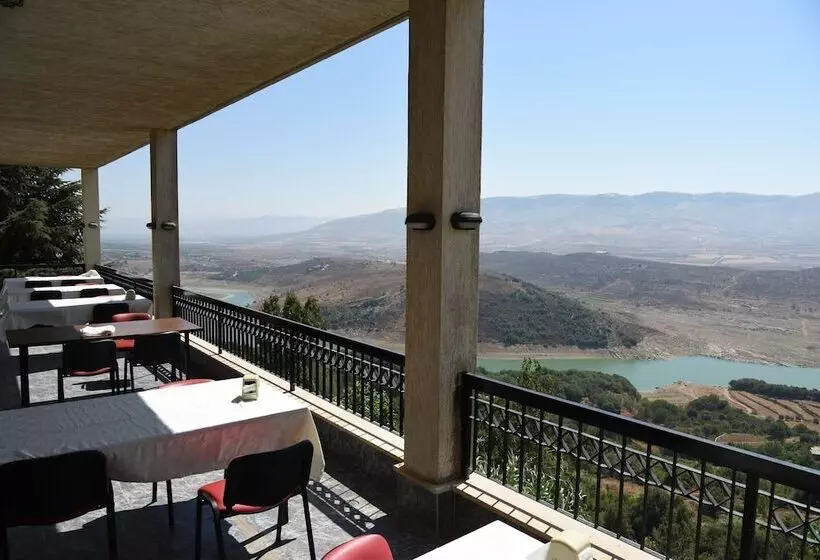 هتل Masharef Saghbine