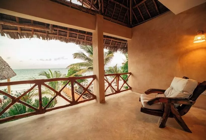 Hotelli Mayai Ocean Resort