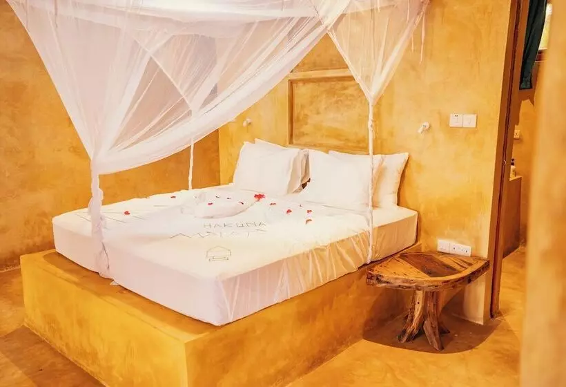 Hotelli Mayai Ocean Resort