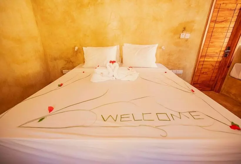 Hotelli Mayai Ocean Resort