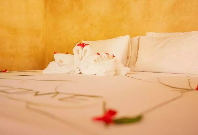 Hotelli Mayai Ocean Resort