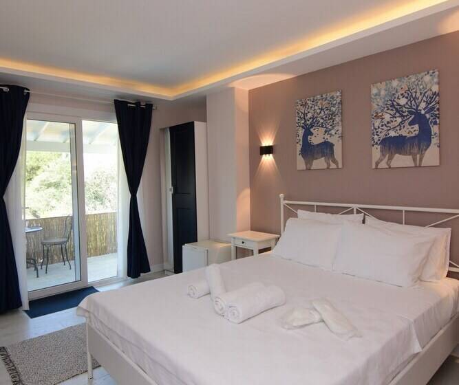 בית מלון כפרי Ruhe Alaçatı