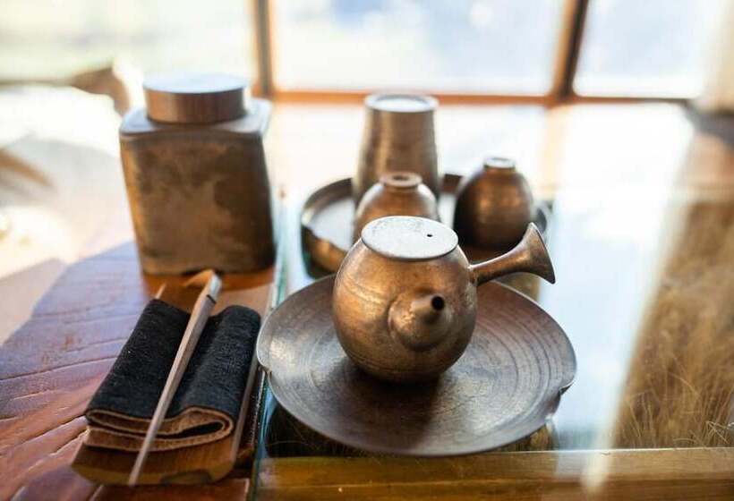 Hotel Shangri La Dala Pasture