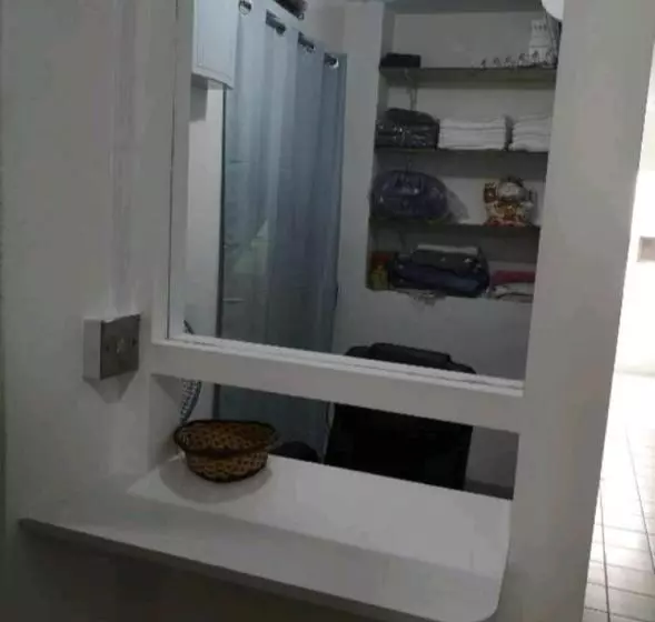 Hotelli Spot On 90735 2night Stayin