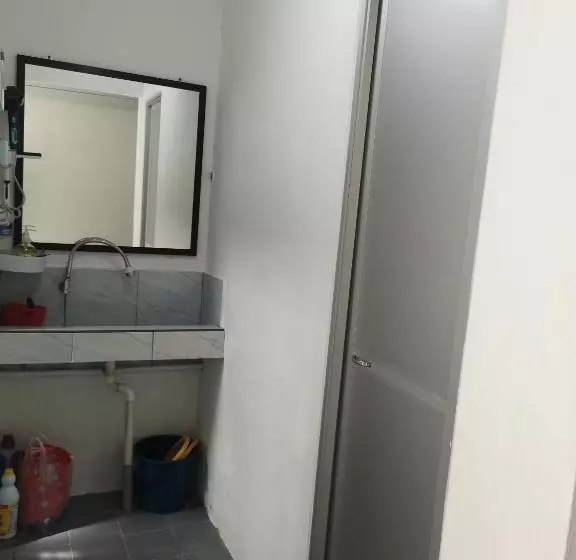 Hotelli Spot On 90735 2night Stayin