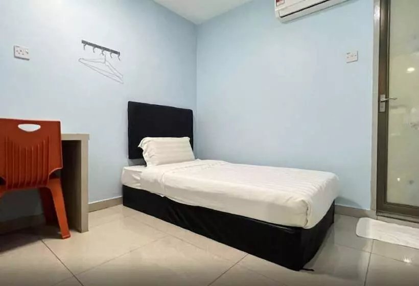 ホテル Stutong Point By Oyo