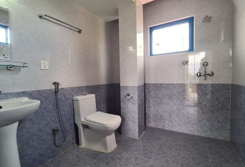 هتل Temple Town Inn