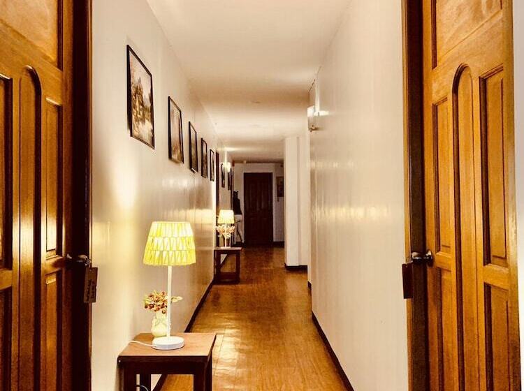 Mont Wind Hotel Tagaytay Powered By Cocotel