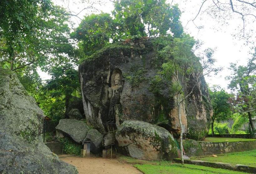 Mzion Hotel Weligama