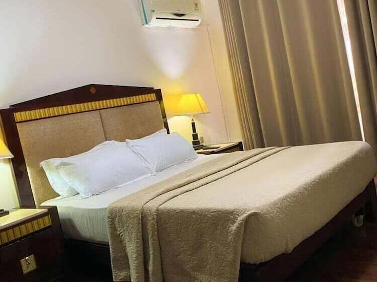 Peach View Hotel And Apartments