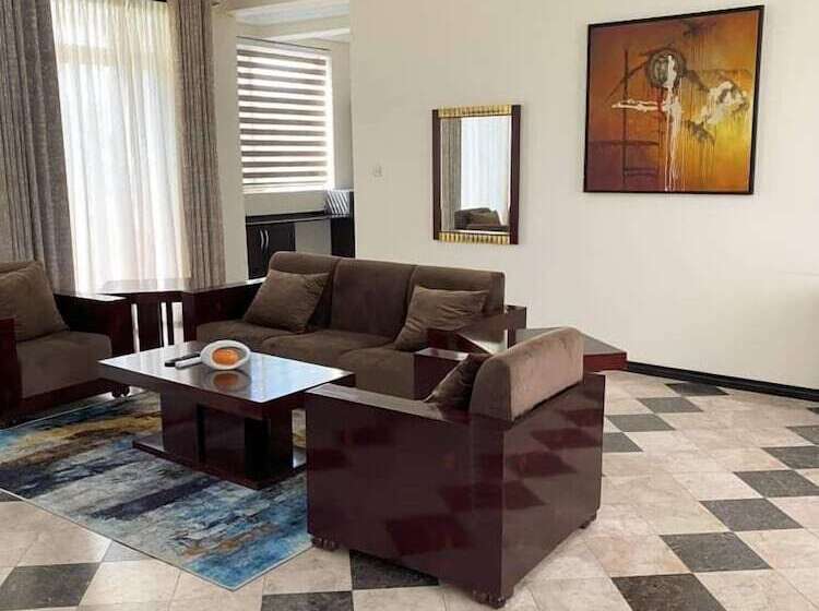 Peach View Hotel And Apartments