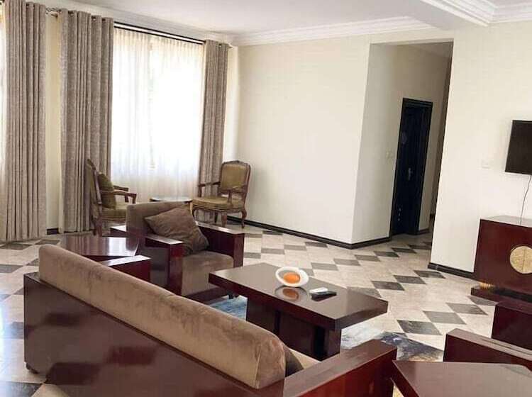 Peach View Hotel And Apartments