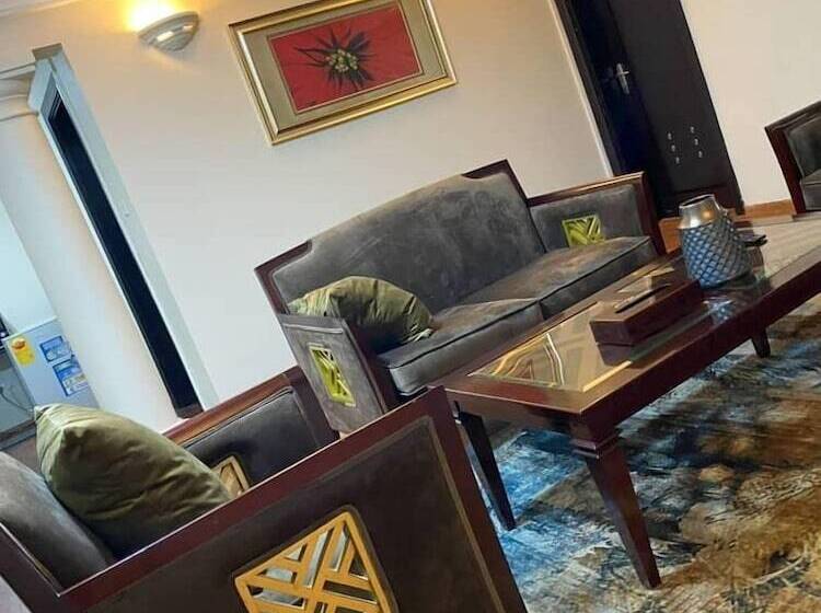 Peach View Hotel And Apartments