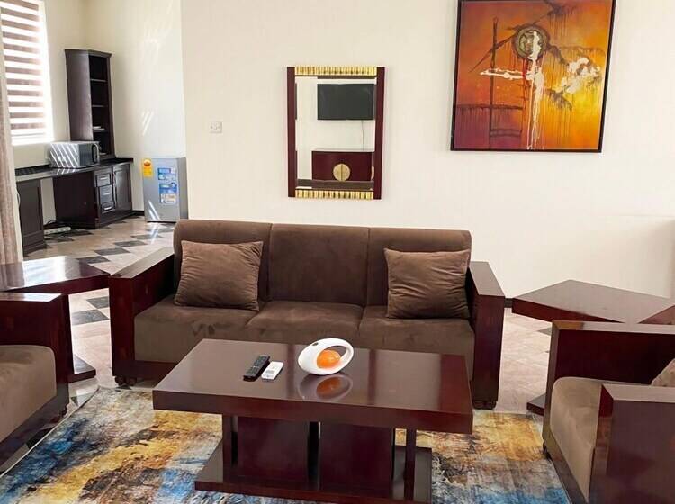 Peach View Hotel And Apartments