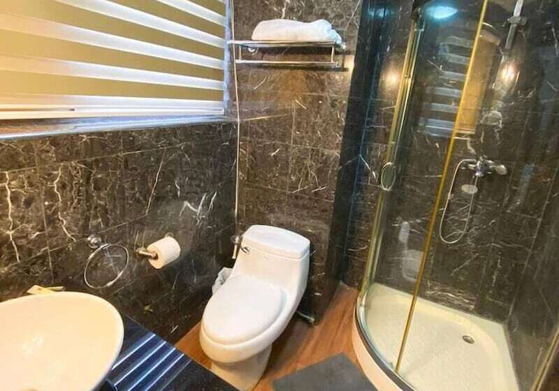 Peach View Hotel And Apartments