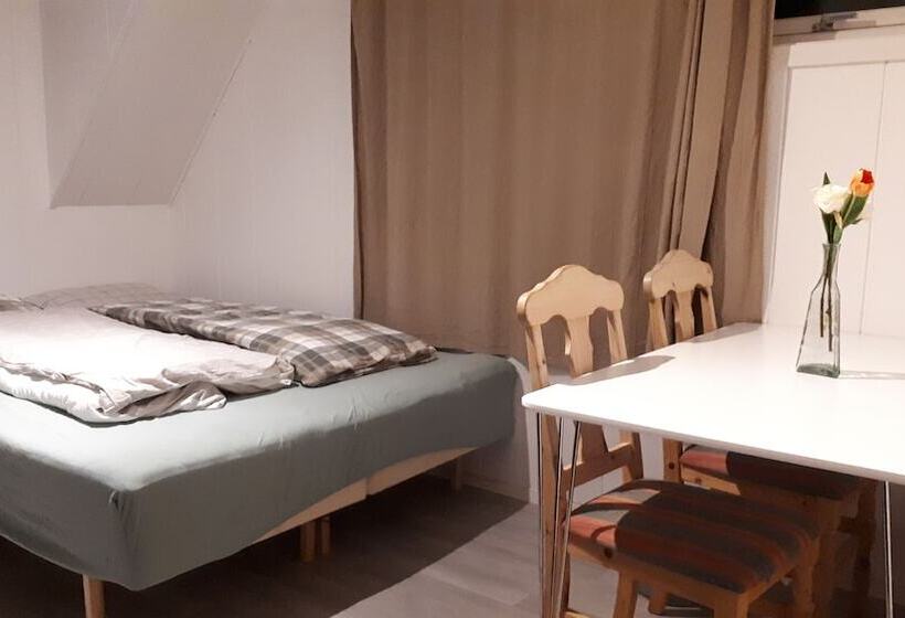 Пансион Arctic Rooms Hage