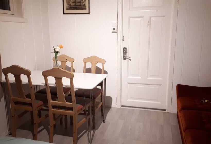 Пансион Arctic Rooms Hage