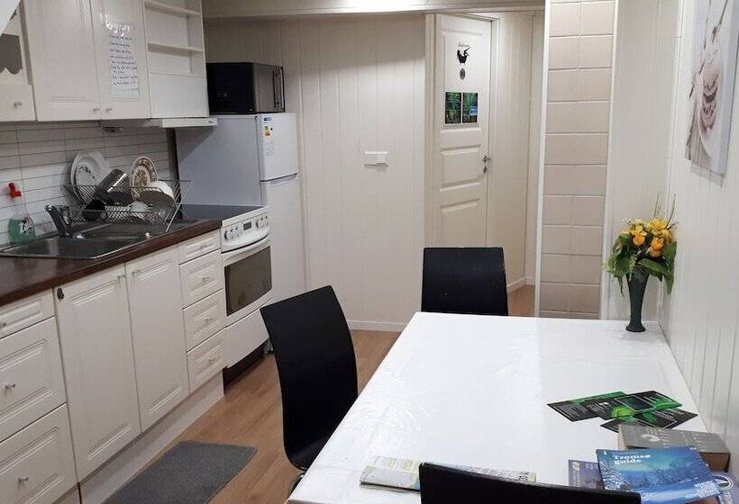 Пансион Arctic Rooms Hage