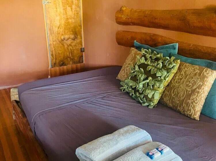 بنسيون Casa Neptuno