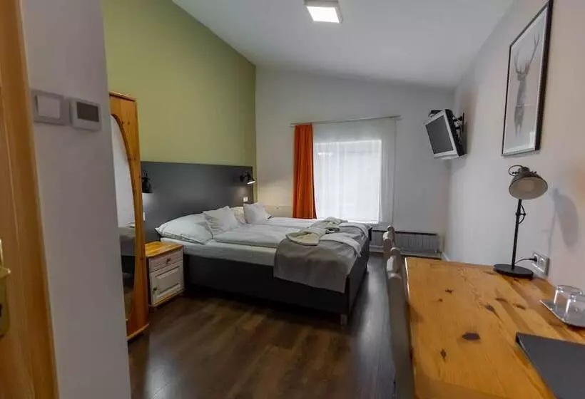 Fehér Sas Panzió és étterem