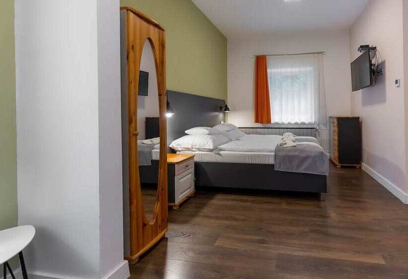 Fehér Sas Panzió és étterem