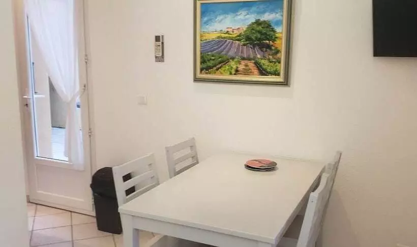 ペンション Les Glycines