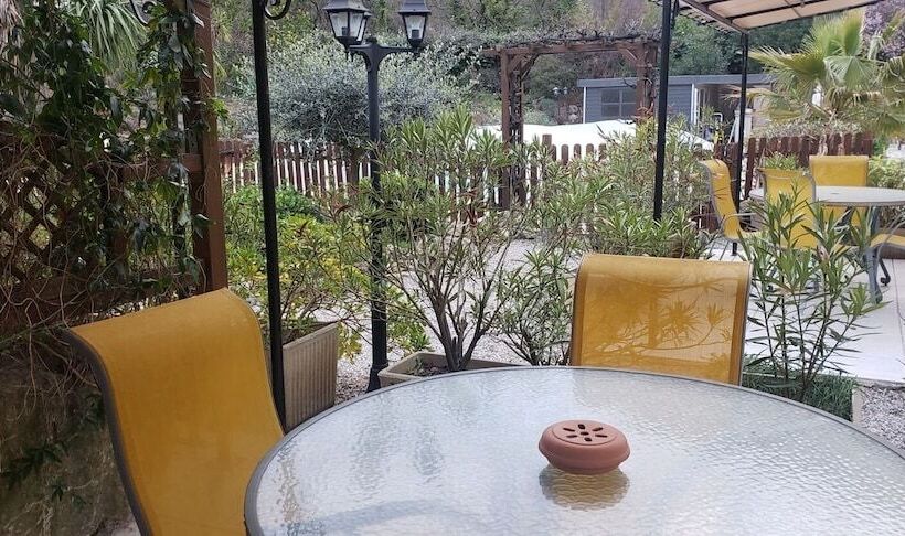 Пансион Les Glycines