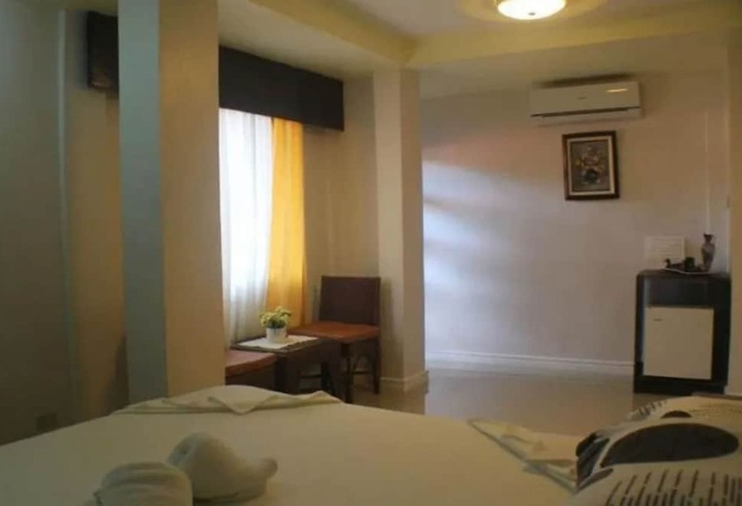 פנסיון The New De Loro Inn By Oyo