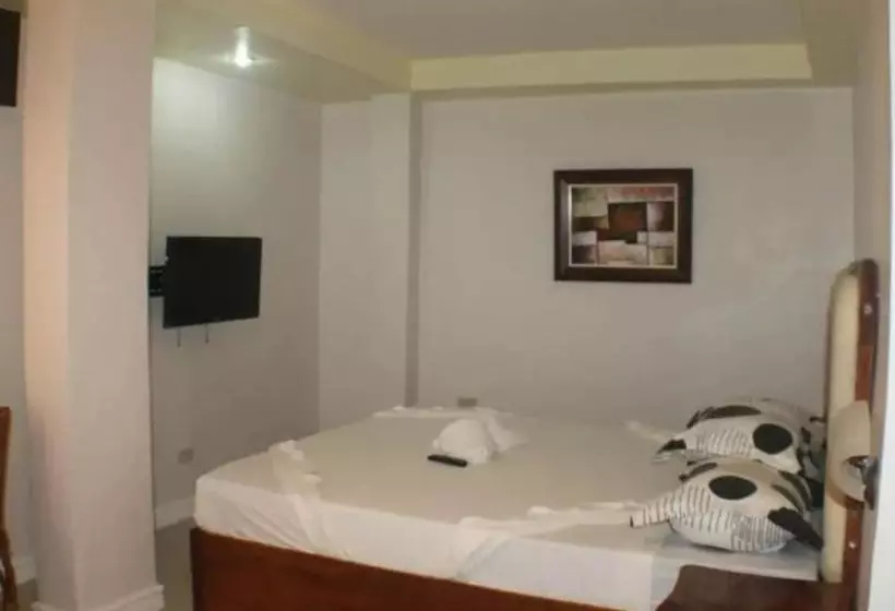 پانسیون The New De Loro Inn By Oyo