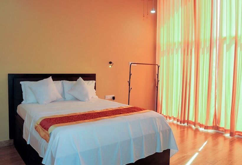 بنسيون Woody Crest