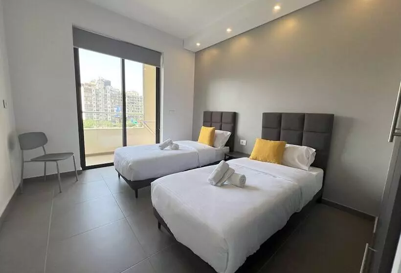 Time22 Apartment