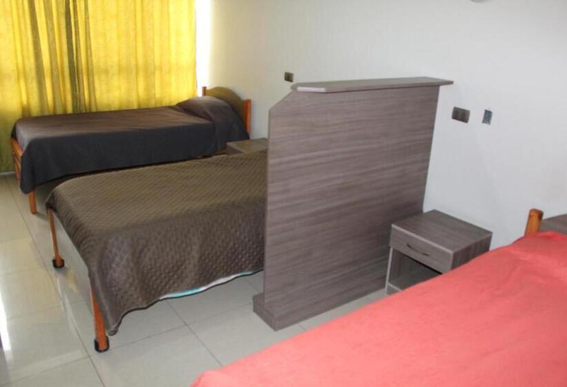 هاستل Hostal Quinta Normal