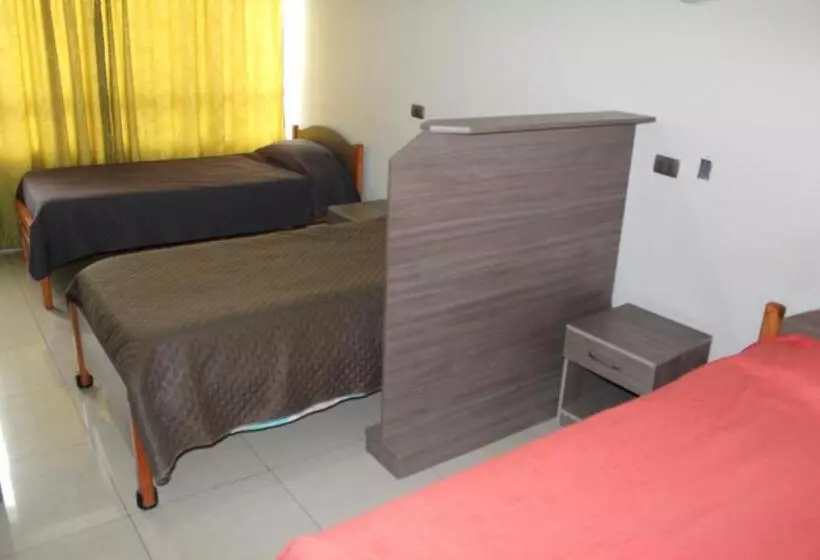 هاستل Hostal Quinta Normal