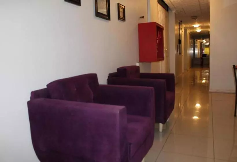 هاستل Hostal Quinta Normal