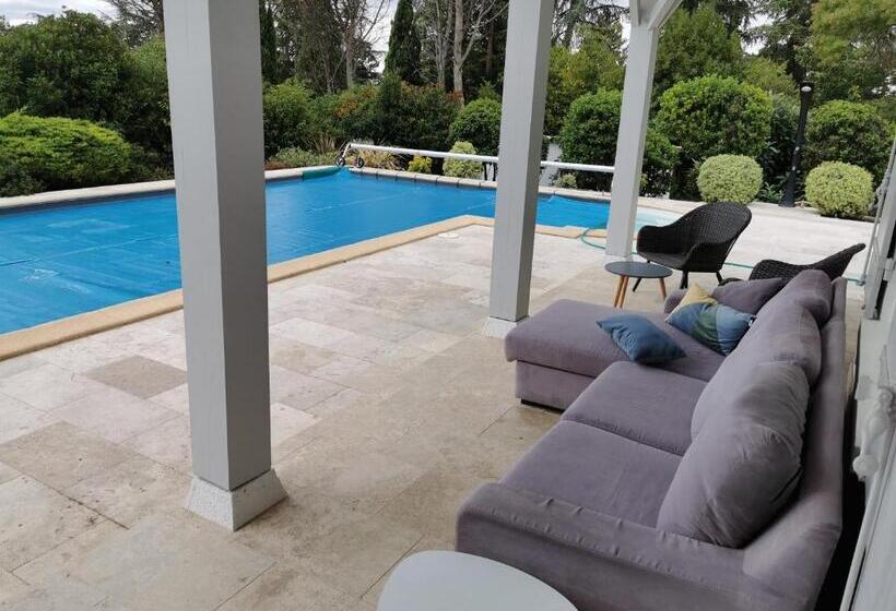 تختخواب و صبحانه Belle Chambre D Hôtes Avec Petit Déjeuner Chez Phil Et Isa