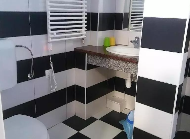 ベッドアンドブレックファースト Kispipa Panzió